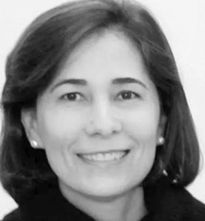 Prof. Dra. Carolina Alves de Souza Lima